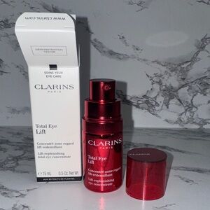 NWT Clarins total eye lift
Never used
Still in box
100% authentic